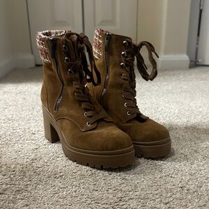Steve Madden Jaydin-F Lace Up Boot (no box)